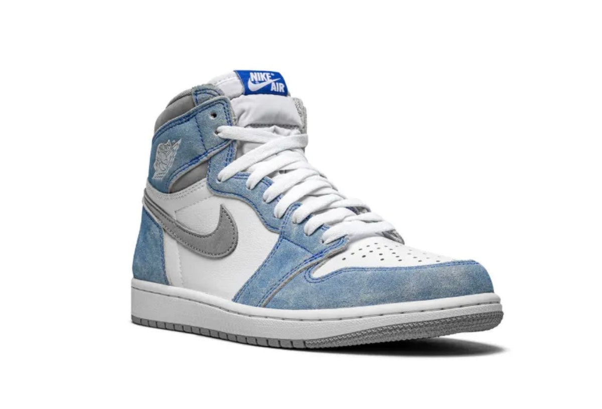 Jordan
Air Jordan 1 Retro High OG "Hyper Royal" sneakers